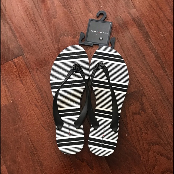 🌟2xHP🌟Tommy Hilfiger Rosena Black & White Flip Flop - Picture 2 of 6